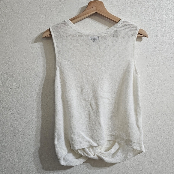 SPLENDID Twist Hem Knit Tank White Size M - Picture 3 of 10